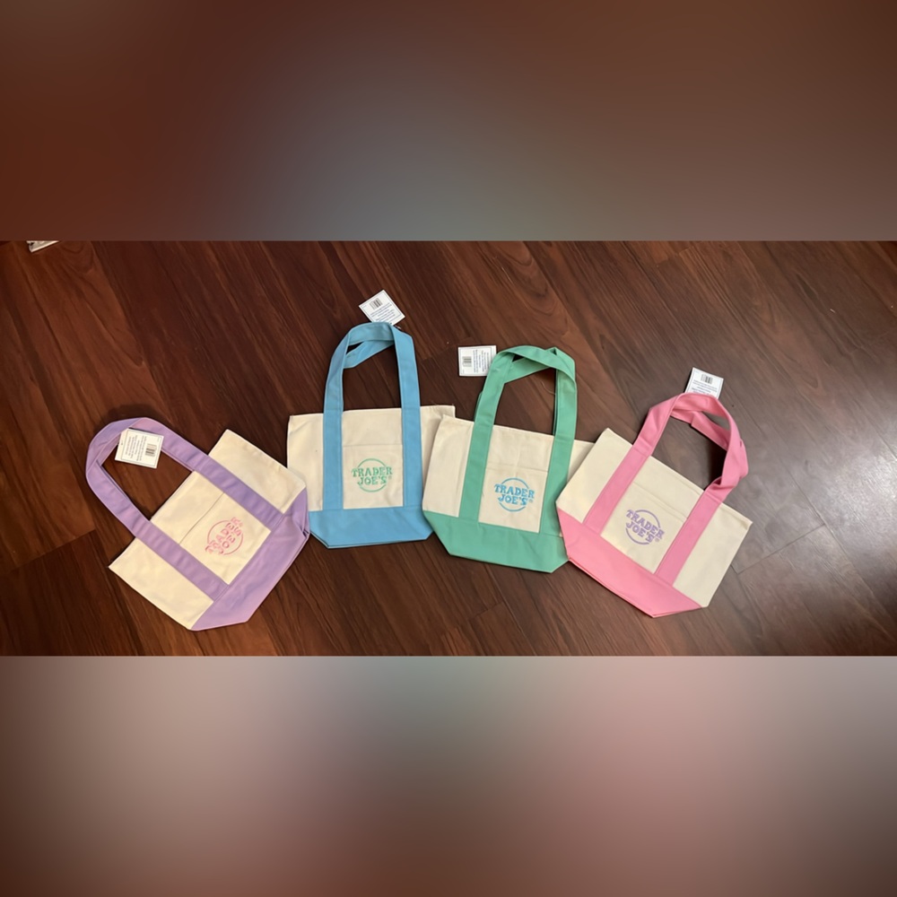 Trader Joe’s Spring Mini Tote